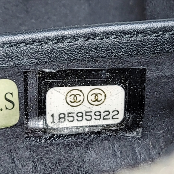 CHANEL Coco Mark  Enamel Black Long Wallet - Picture 9 of 13